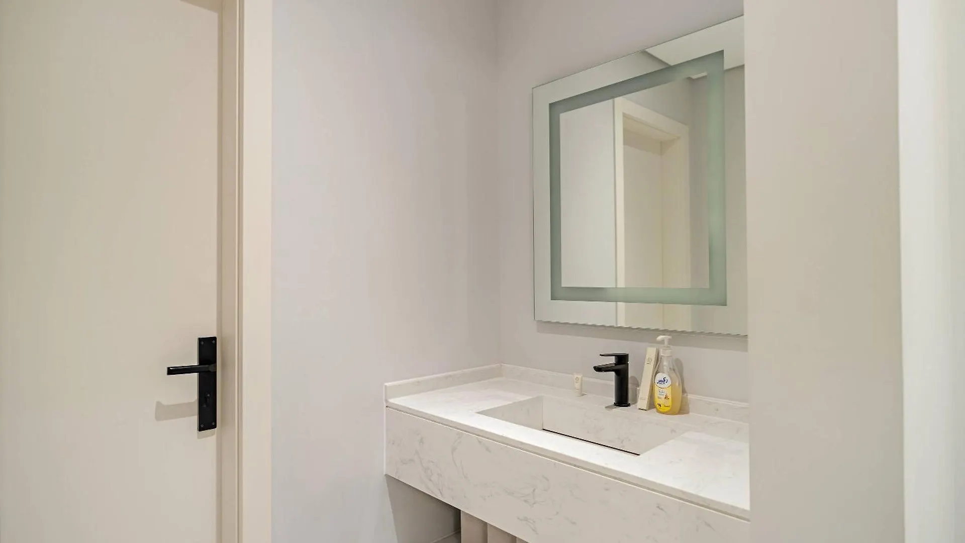 Apartment Silkhaus Luxurious 2Bdr In Garden Residence Riyadh Saudi Arabia
